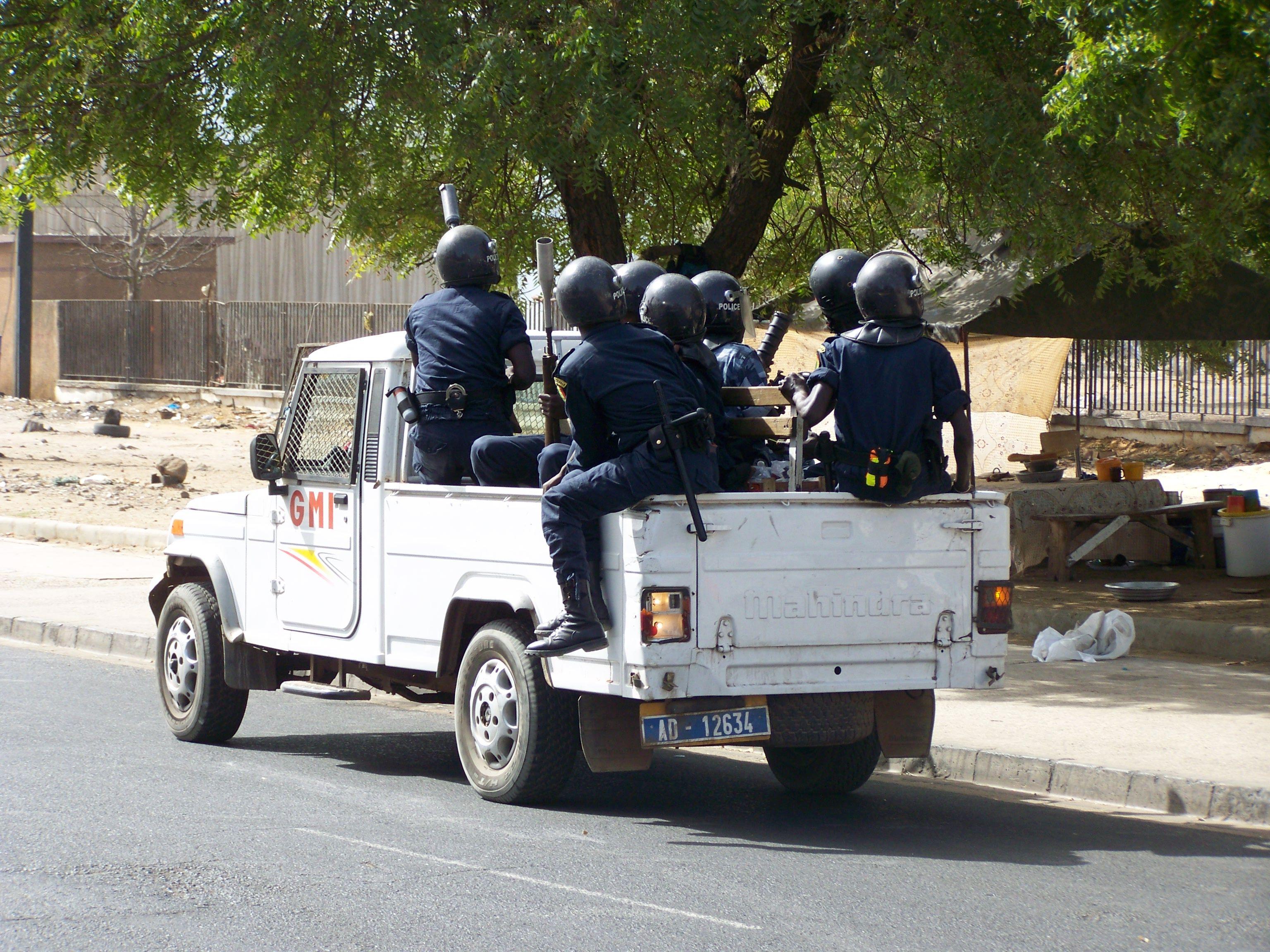 Alt-text is missing.