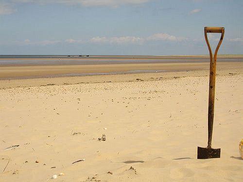 Alt-text is missing.