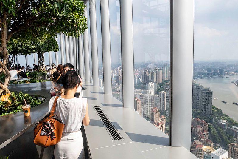 Alt-text is missing.