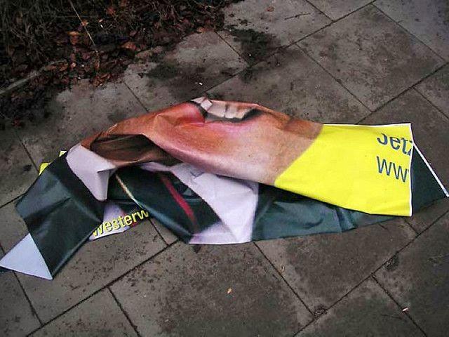 Alt-text is missing.