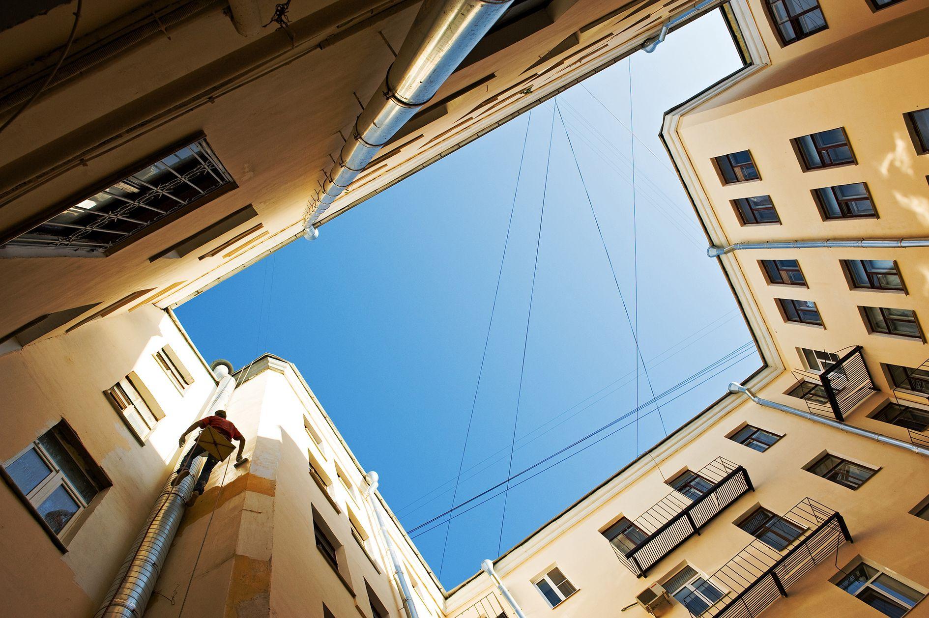 Alt-text is missing.