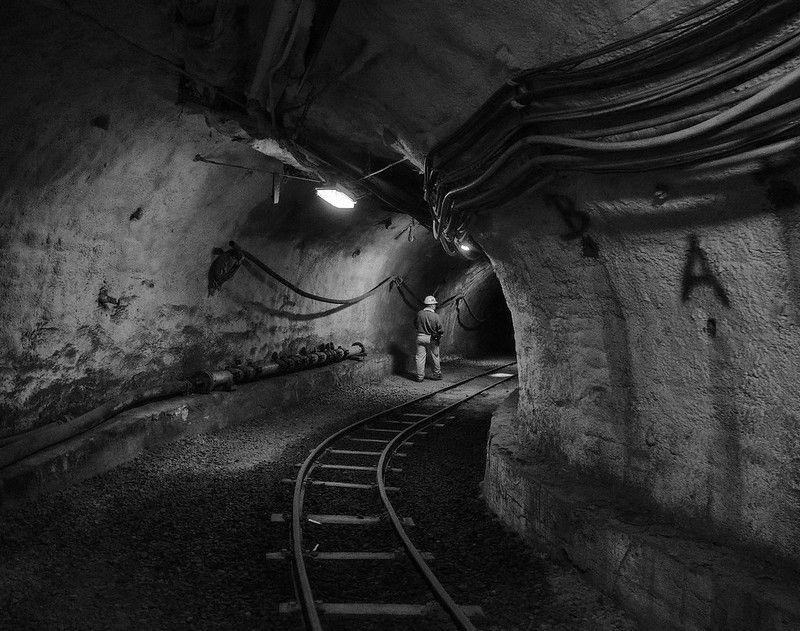 Alt-text is missing.