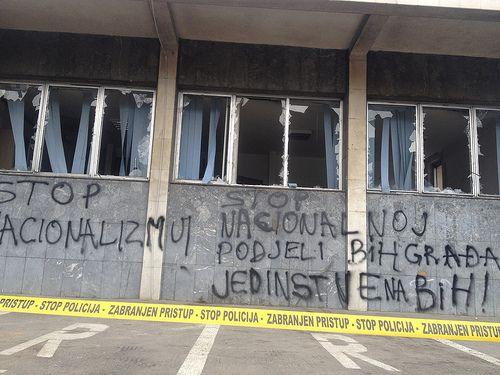 Alt-text is missing.