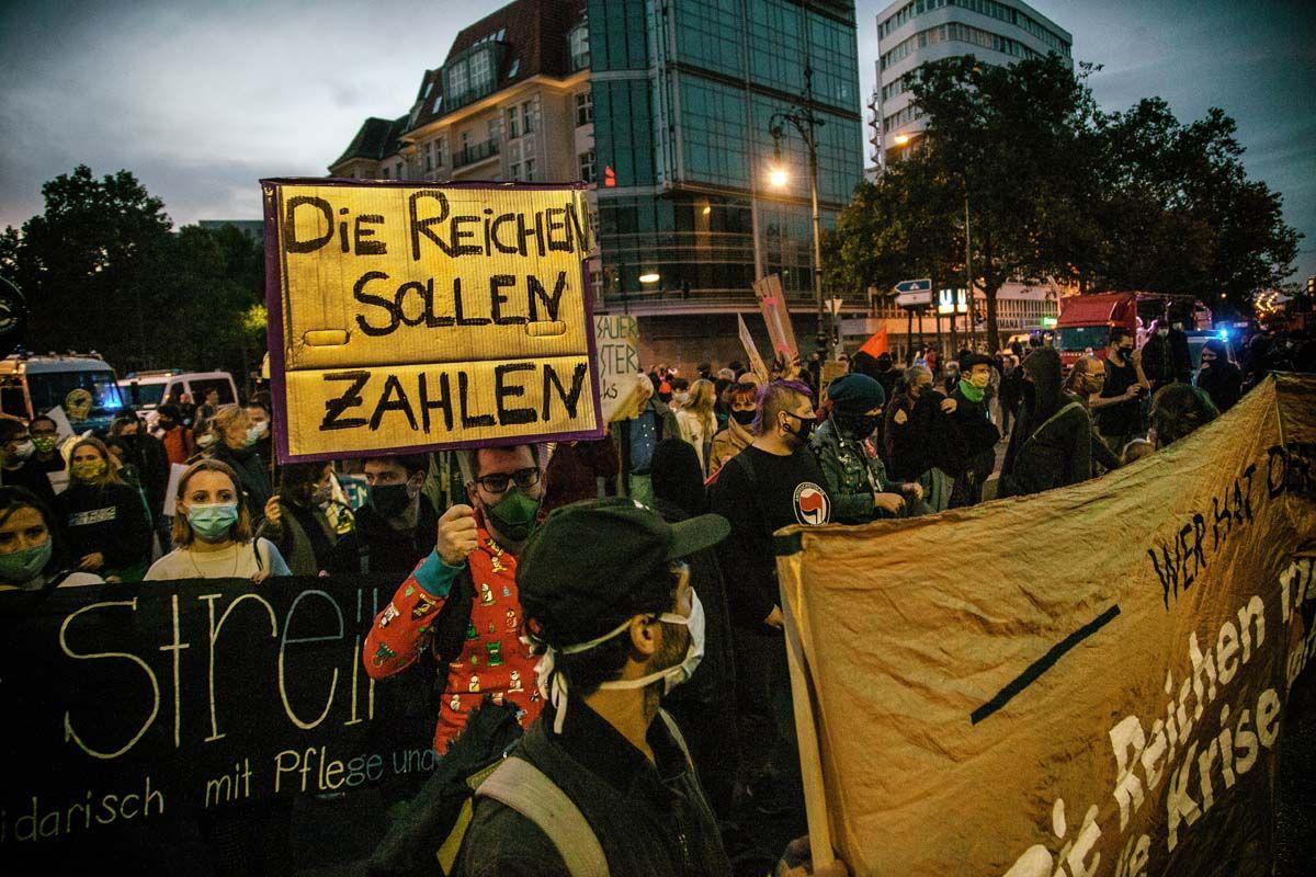 Alt-text is missing.