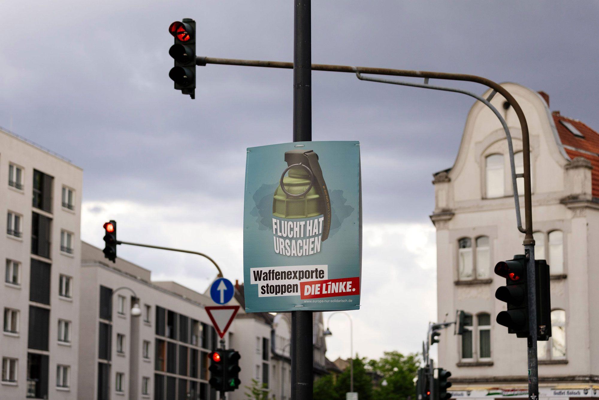 Alt-text is missing.