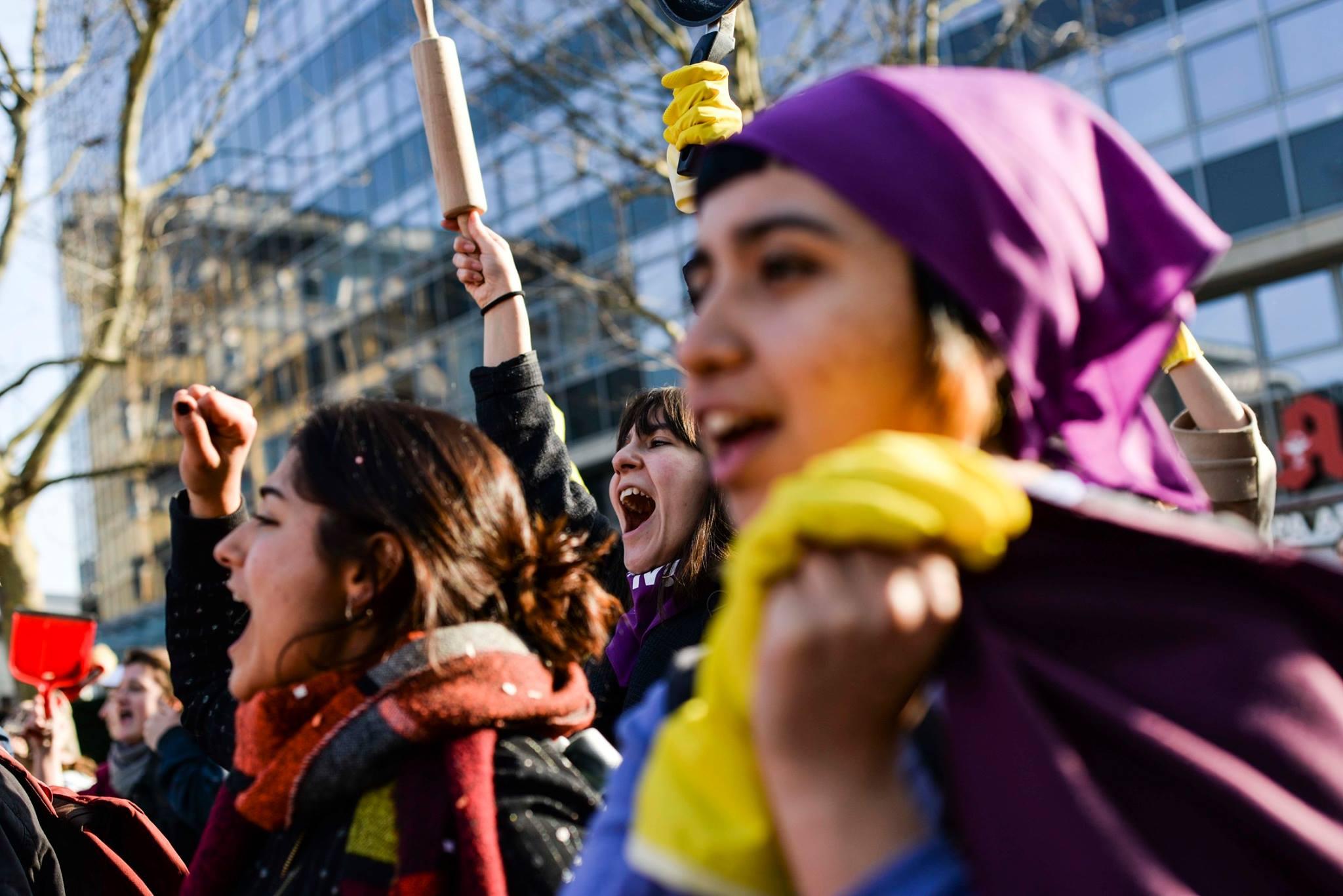 Alt-text is missing.