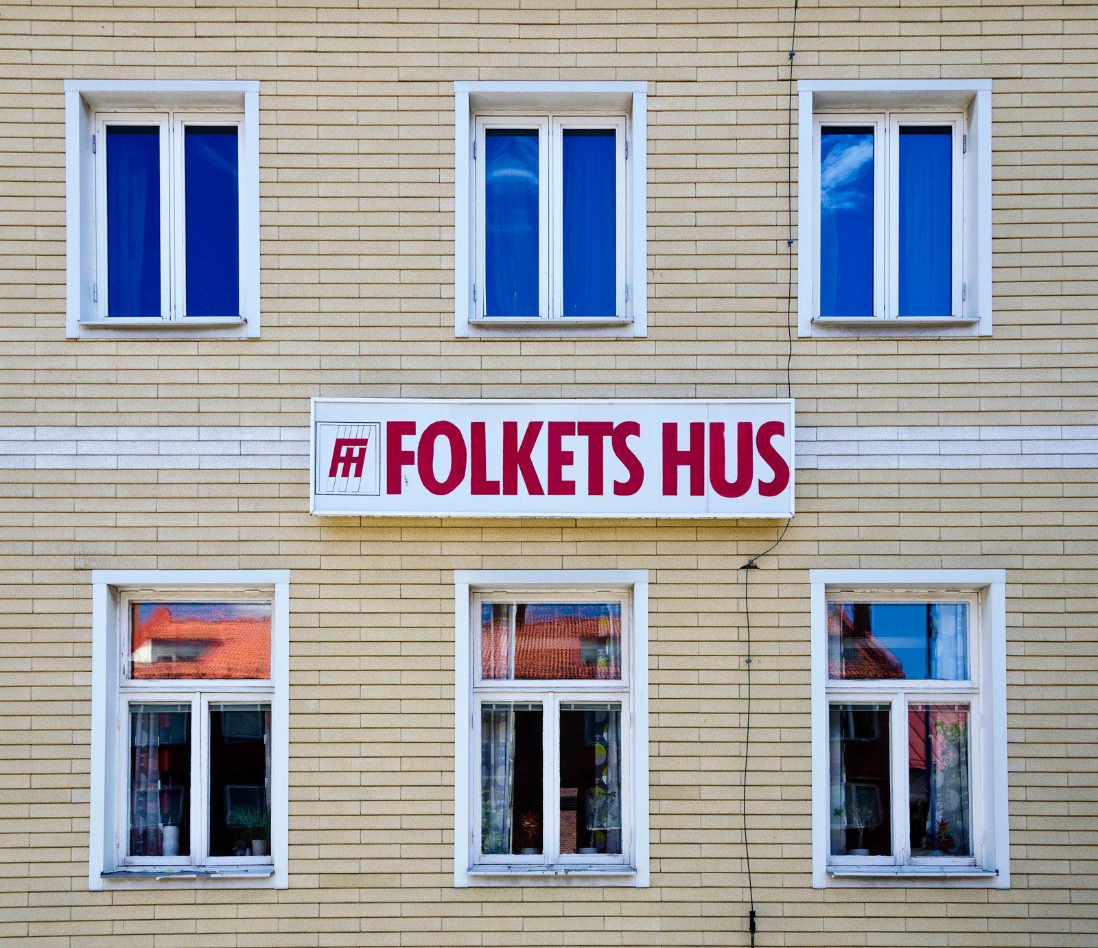 Alt-text is missing.