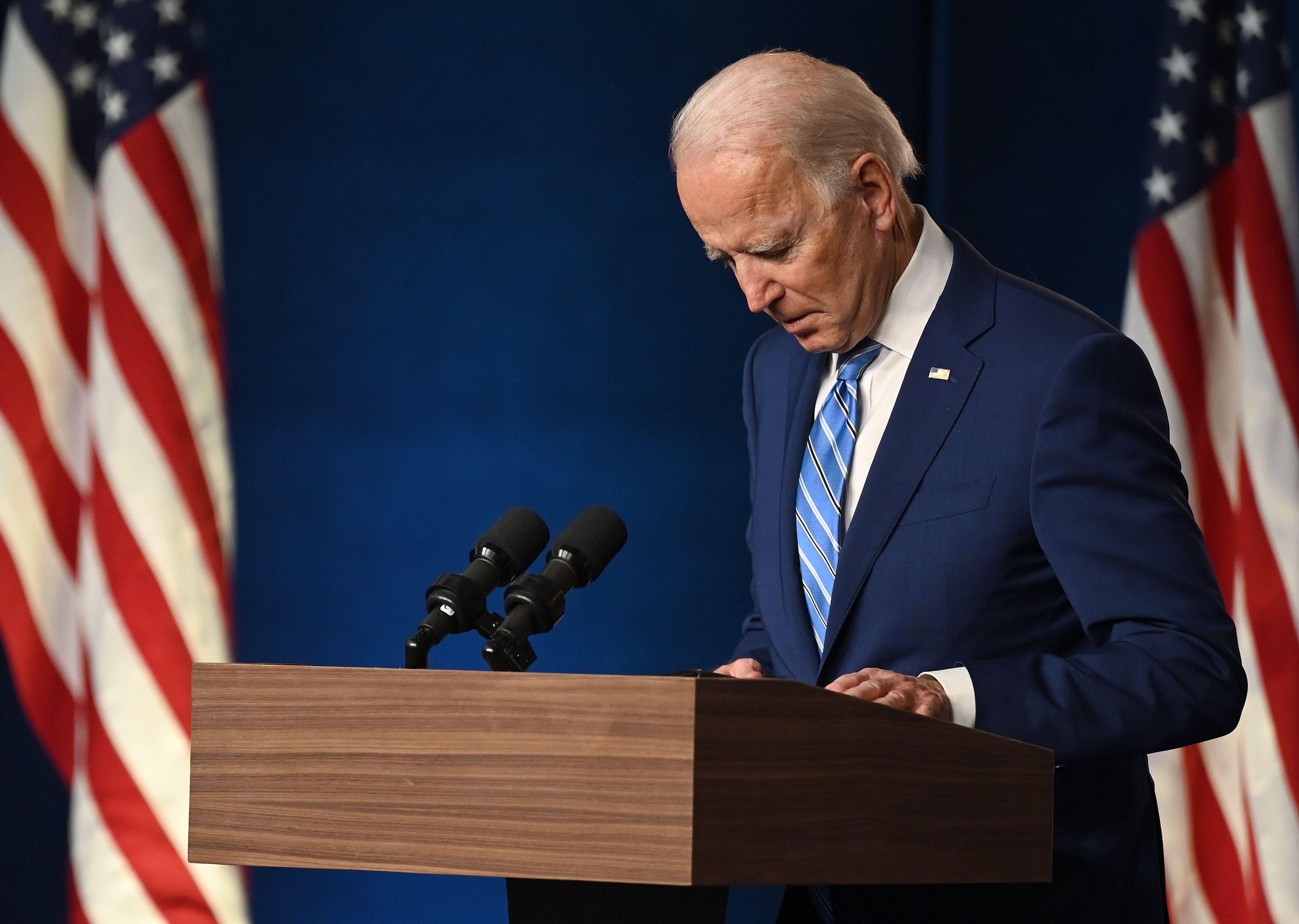 Alt-text is missing.