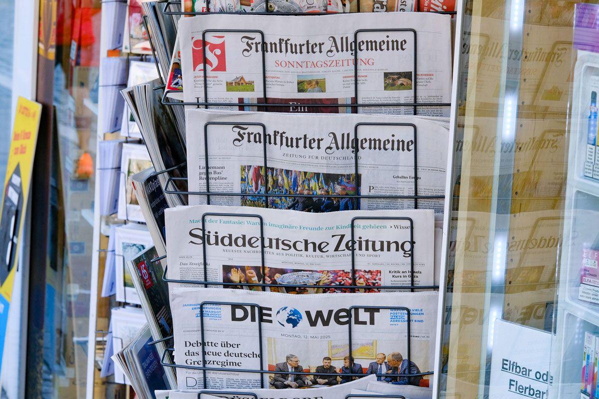 Alt-text is missing.